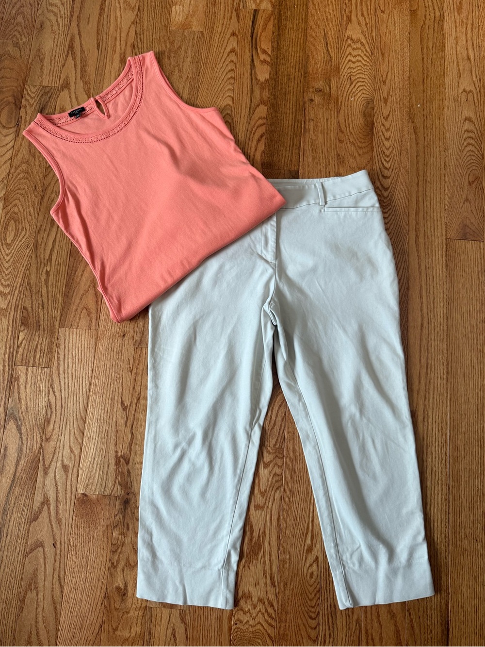 TALBOTS & OLD NAVY: Talbots Coral Tank & Old Navy Khaki Capri Pants